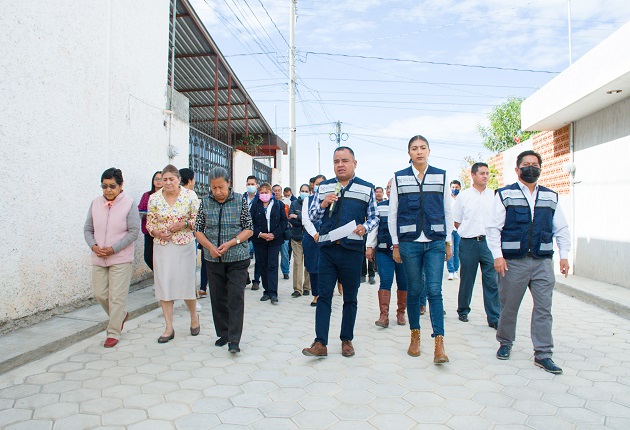 Concluye Ayuntamiento de Apetatitlán obra de adoquinamiento en la cabecera municipal