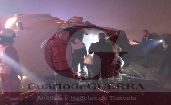Conductor de tráiler se accidenta y su brazo queda prensado, en Sanctórum
