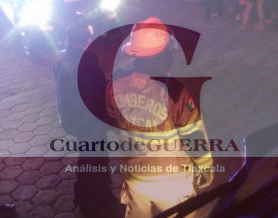 En Texcacoac, Chiautempan, se incendia una casa y resultan dos hermanos con quemaduras