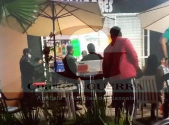 Clausuran tienda de vinos y licores por vender bebidas alcohólicas a menores de edad, en Zacatelco