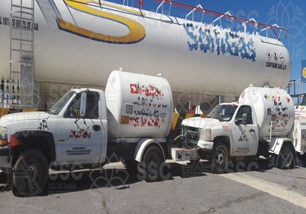Asegura la Policía Estatal vehículos por robo, accidentes o abandonados con gas LP