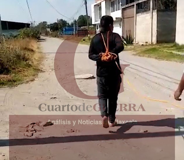 Se salva de ser linchado; golpean a posible ladrón, en Xicohtzinco
