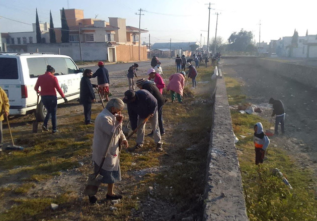 Participan más de 500 voluntarios en acciones de saneamiento en Huamantla