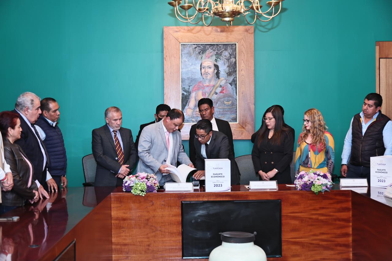 Entregó Poder Ejecutivo Paquete Económico 2023 al Congreso de Tlaxcala