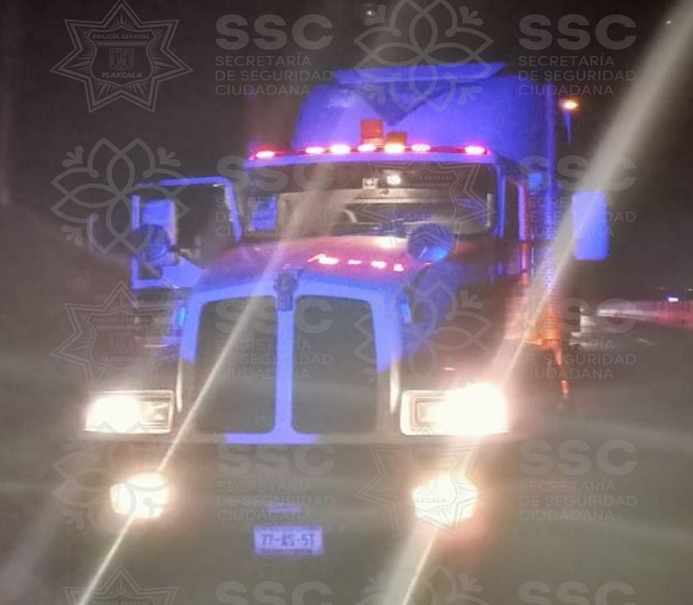 Recupera la Policía Estatal tractocamión robado momentos antes en Hueyotlipan