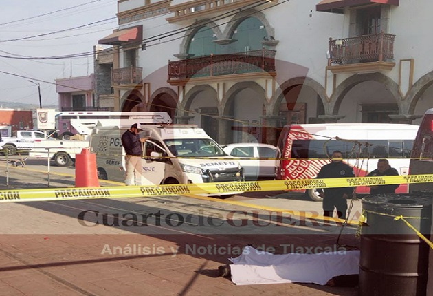 Muere un hombre en Contla; su cuerpo quedó frente a la presidencia municipal