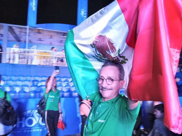 Un tlaxcalteca compite en el Campeonato Mundial de Triatlón en Abu Dhabi