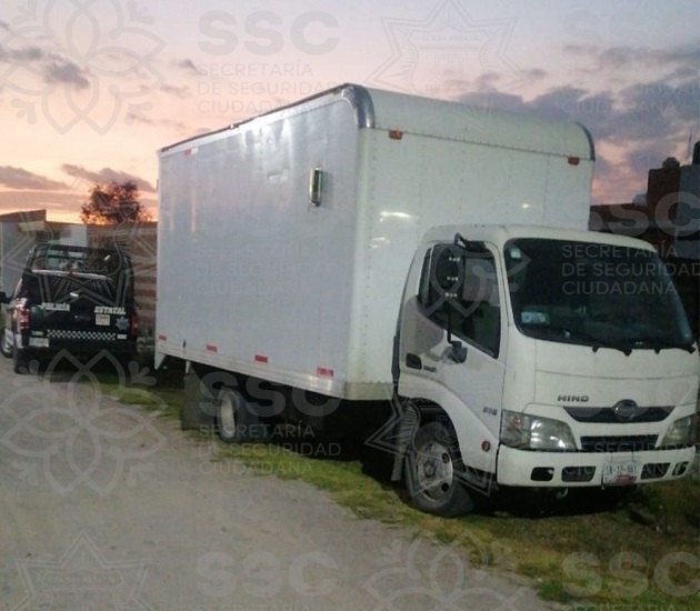 En acciones para combatir robo de vehículos, la Policía Estatal asegura cinco unidades