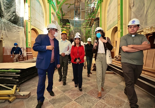 Supervisó gobernadora trabajos de restauración en la Parroquia de San José
