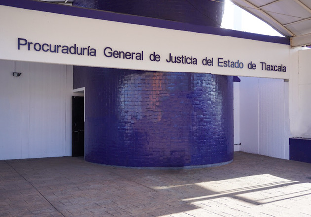 Policías de la PGJE son detenidos por  extorsionar