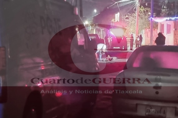 Mata a su hijastro con arma blanca y huye en Papalotla