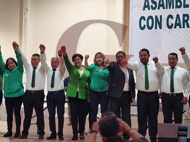 Grupos contrarios del sindicato 7 de Mayo realizan asambleas paralelas y eligen dirigencia