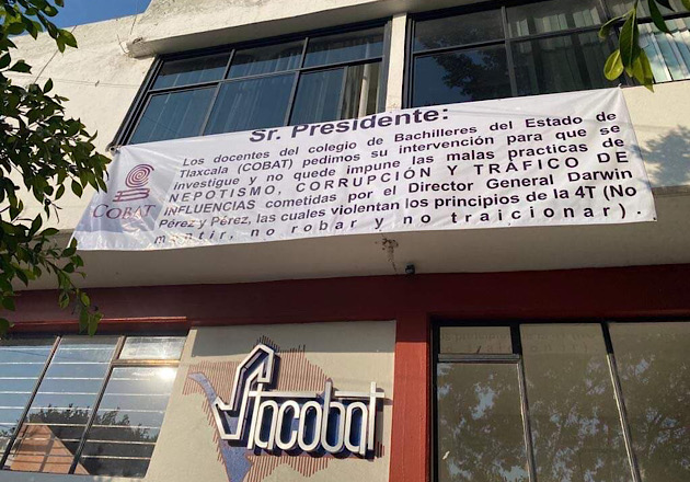 Demandan docentes del Cobat salida del Director General, Darwin Pérez