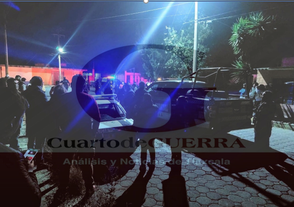 Ebrios policías de Tlaltelulco chocan e intentan darse a la fuga