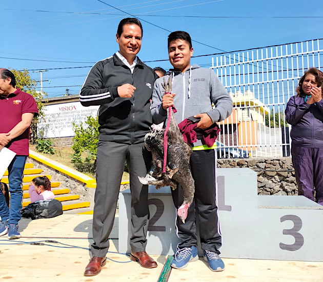Apoya Luis Antonio Herrera la tradicional Carrera del Guajolote del CBTIS 03