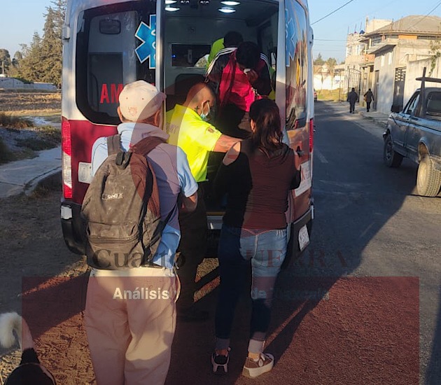 Menores de edad resultaron heridos tras accidentadarse en su moto, en Panotla