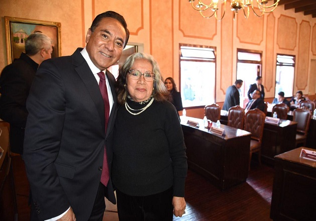 Ciudadanos aprueban primer informe de gobierno del presidente Jorge Corichi