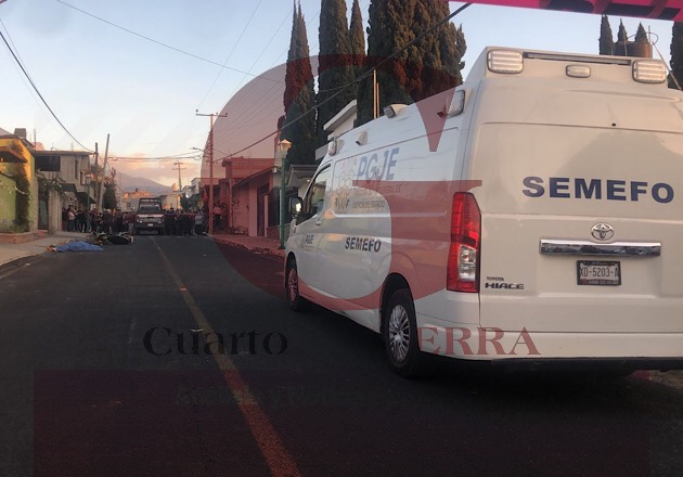 Muere jovencito al sufrir derrape de motocicleta, en Tlalcualpan, Chiautempan