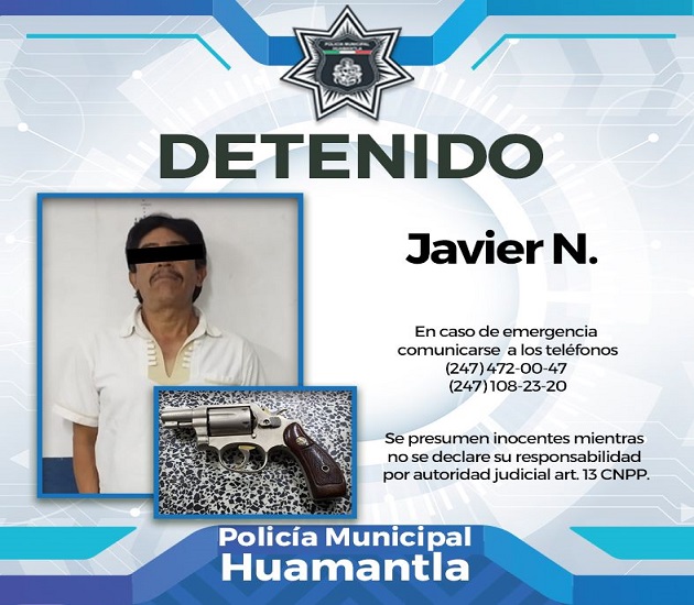 Arrestan policías municipales de Huamantla a sujeto con arma exclusiva del ejército
