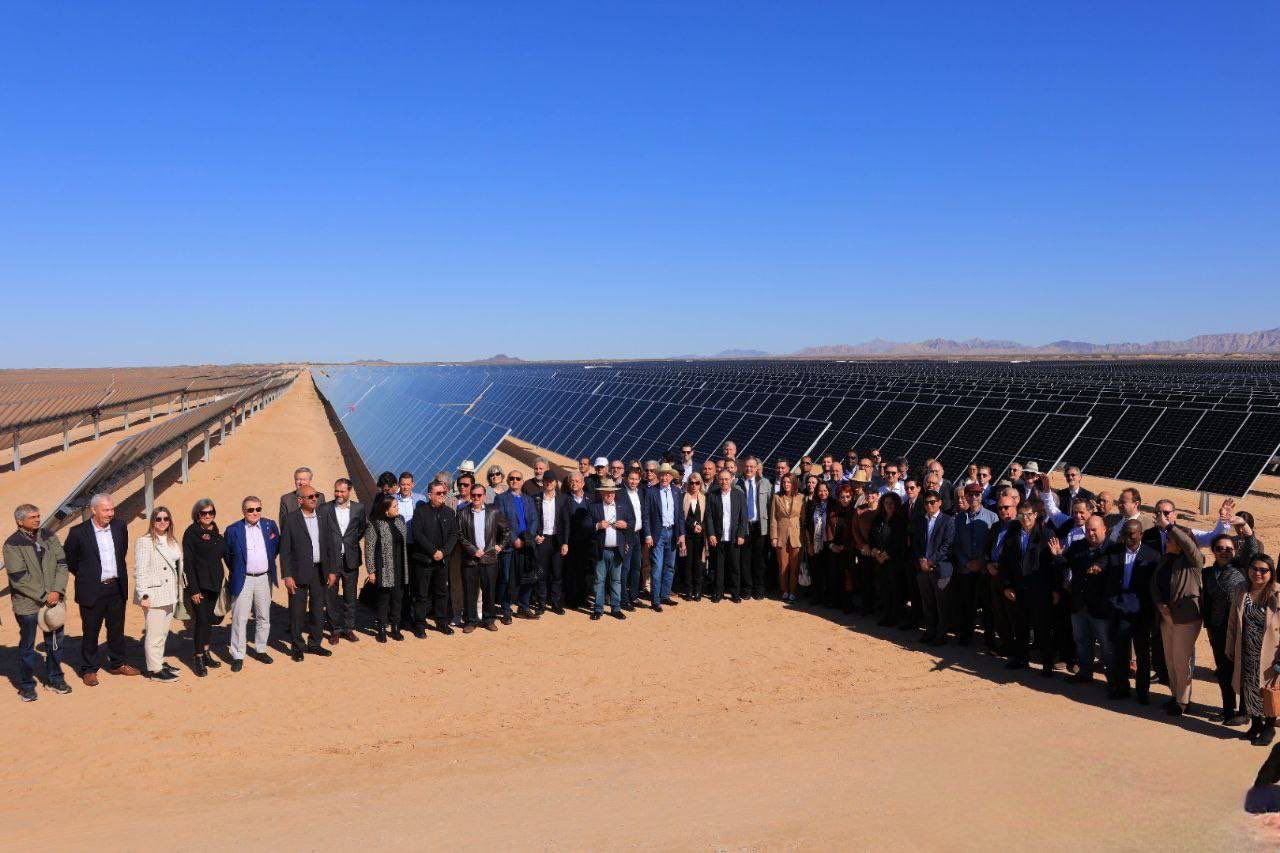 El Plan Sonora, eje del modelo de energía limpia del país: Ebrard
