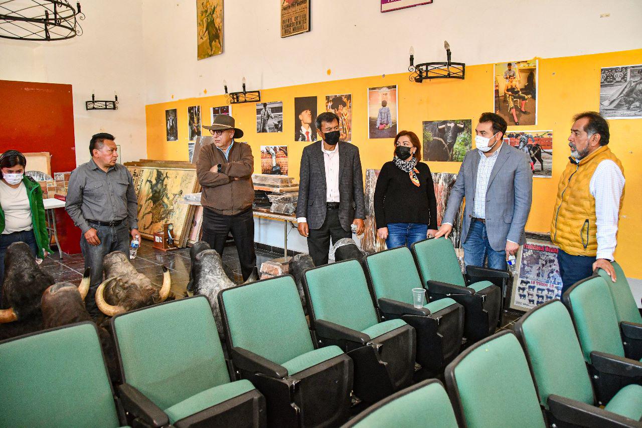 Supervisa Salvador Santos Cedillo remodelación del museo taurino