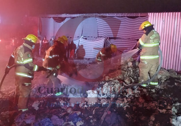 Sofocan bomberos incendio de una fábrica en Chiautempan