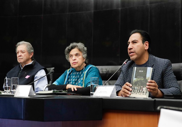 Presentan en el Senado el libro ‘El EZLN en el Congreso de la Unión’, de la legisladora Beatriz Paredes