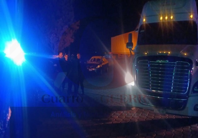 En persecución, Policía de Apetatitlán captura a dos asaltantes de transporte de carga