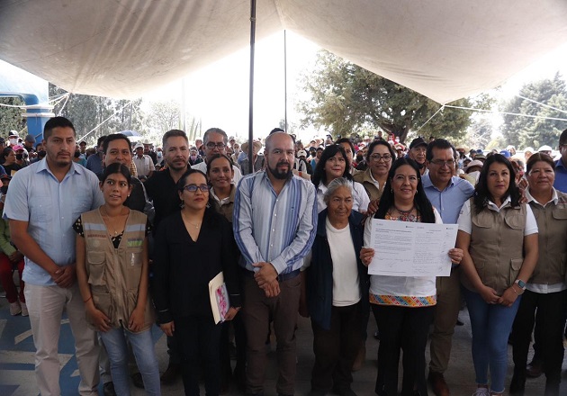 Encabeza alcalde de Tzompantepec, Manuel Ramos, inauguración de sucursal del Banco del Bienestar