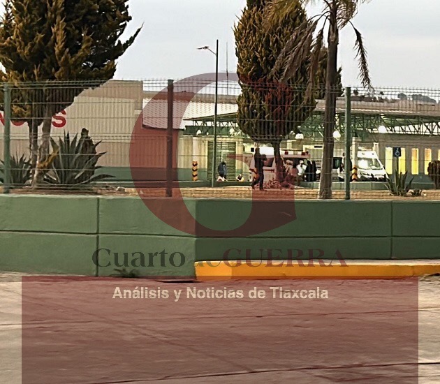 Lo balean y muere en el hospital tras ser despojado de su vehículo en Zacatelco; a su esposa le dieron un cachazo