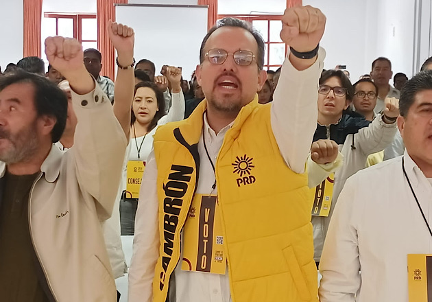 Asiste J. Manuel Cambrón al Consejo Político Estatal 2023 del PRD