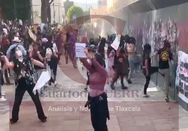 Marcha por el 8M deriva en caos