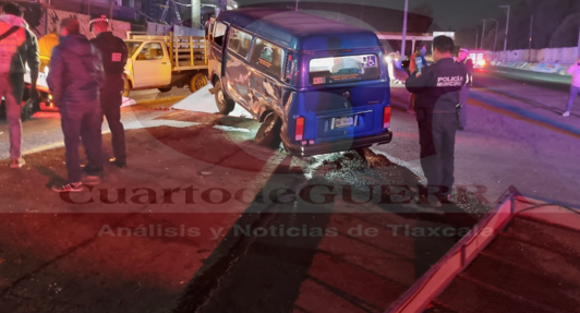 Fuerte accidente deja a un hombre gravemente herido; salió eyectado, en Yauhquemehcan