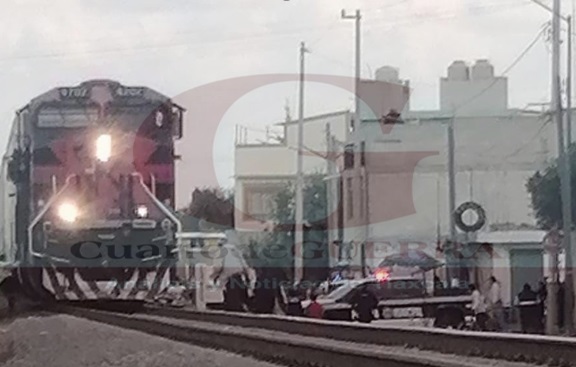 Desmembrado queda masculino al ser arrollado por el tren, en Huamantla