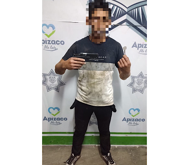 Detiene Policía de Apizaco a sujeto por robo a casa habitación y portación ilegal de arma de fuego
