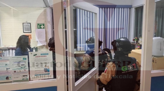 Por caso de estudiante presuntamente drogado y con enervantes, policías ingresan al Cetis 132