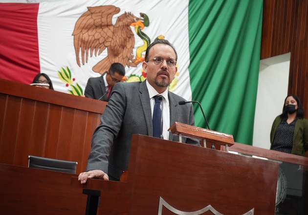 Cuestiona diputado Manuel Cambrón aspectos del proyecto AutoTren