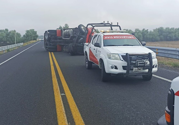 Atiende Protección Civil de Huamantla accidente vehicular en el Carmen Xalpatlahuaya