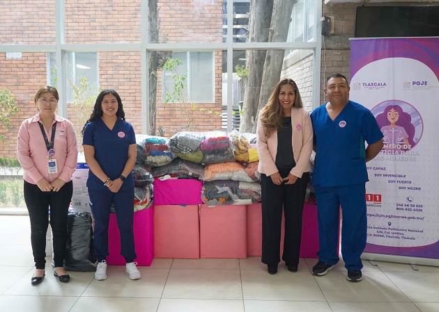 Recibe Centro de Justicia para las Mujeres donación de cobijas, ropa y zapatos en beneficio de usuarias