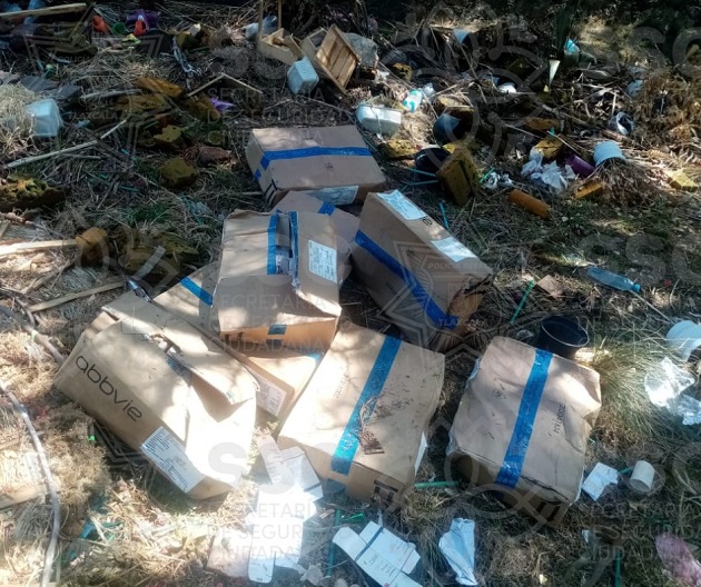 Halla Policía Estatal medicamento abandonado en Calpulalpan