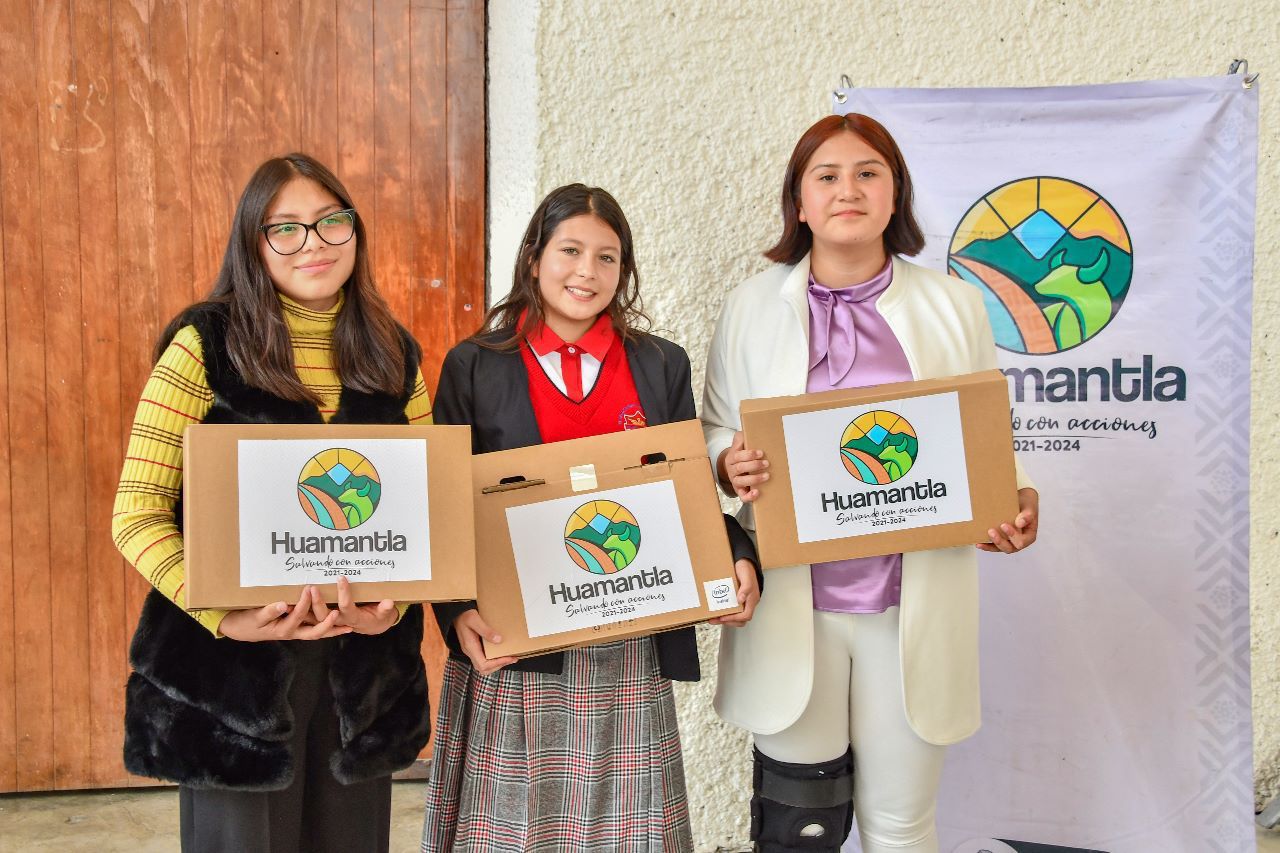 El talento y voz se proyectan en el Primer Concurso de Oratoria en Huamantla 'Voces Juveniles 2023'