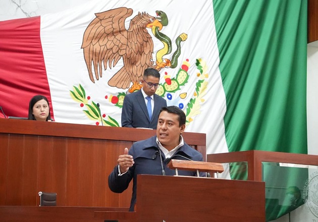 No defiendo a un individuo, defiendo a mi gobernadora: Rubén Terán Águila