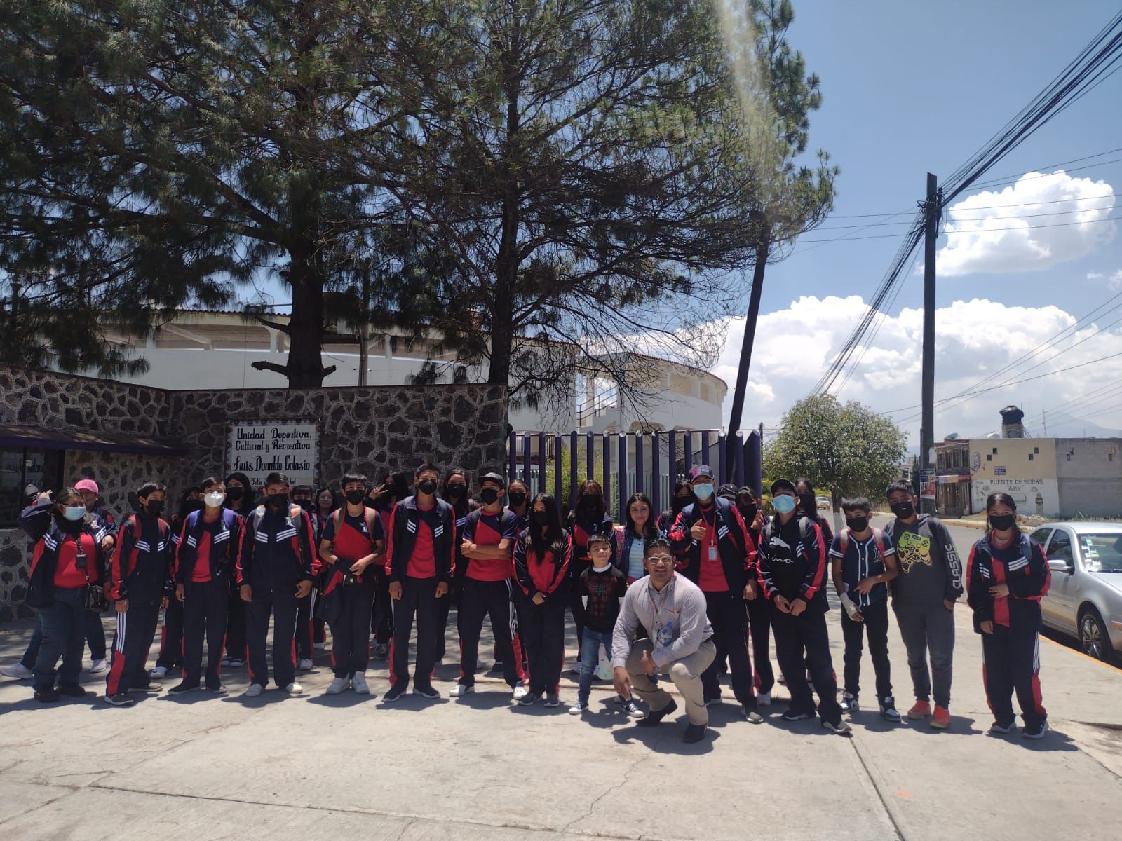 Promueve alcalde Manuel Ramos interés en el deporte entre estudiantes de Tzompantepec