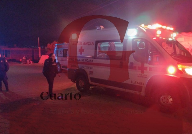 Tío y sobrina resultan lesionados por caída de rayo, en Contla