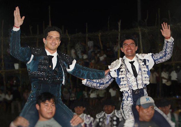 Alejandro Lima 'El Mojito' sale por la puerta grande de la plaza de Hecelchakán, Campeche