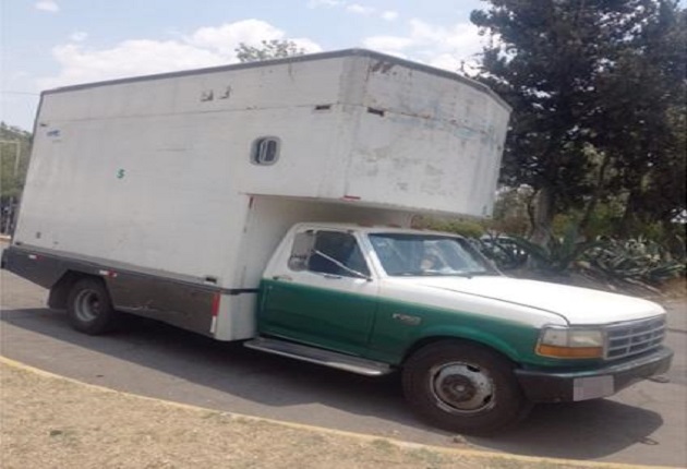 Asegura PGJE camioneta con reporte de robo