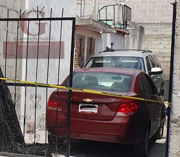 Ubican predio donde resguardaban autos robados, en Tetlanohcan; aseguraron a un hombre