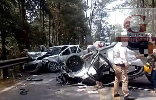 Deja tres lesionados choque con volcadura en la Tlaxco-Chignahuapan
