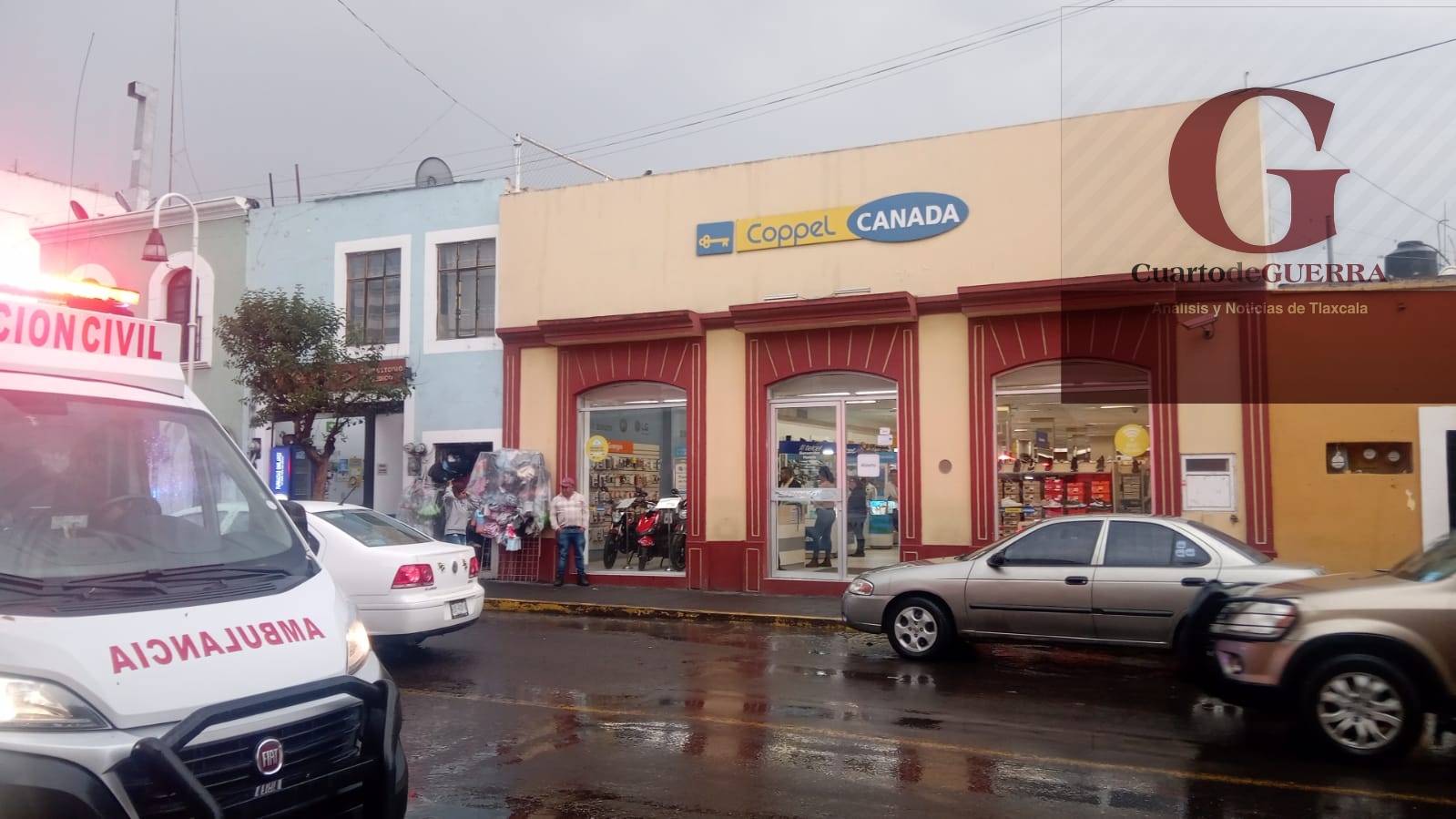 Se registra asalto a Coppel de Tlaxco, mientras policías hostigaban a comerciantes