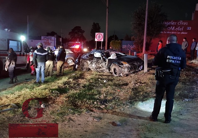 Ebrio conductor invade carril y provoca choque frontal, en Tlaltelulco